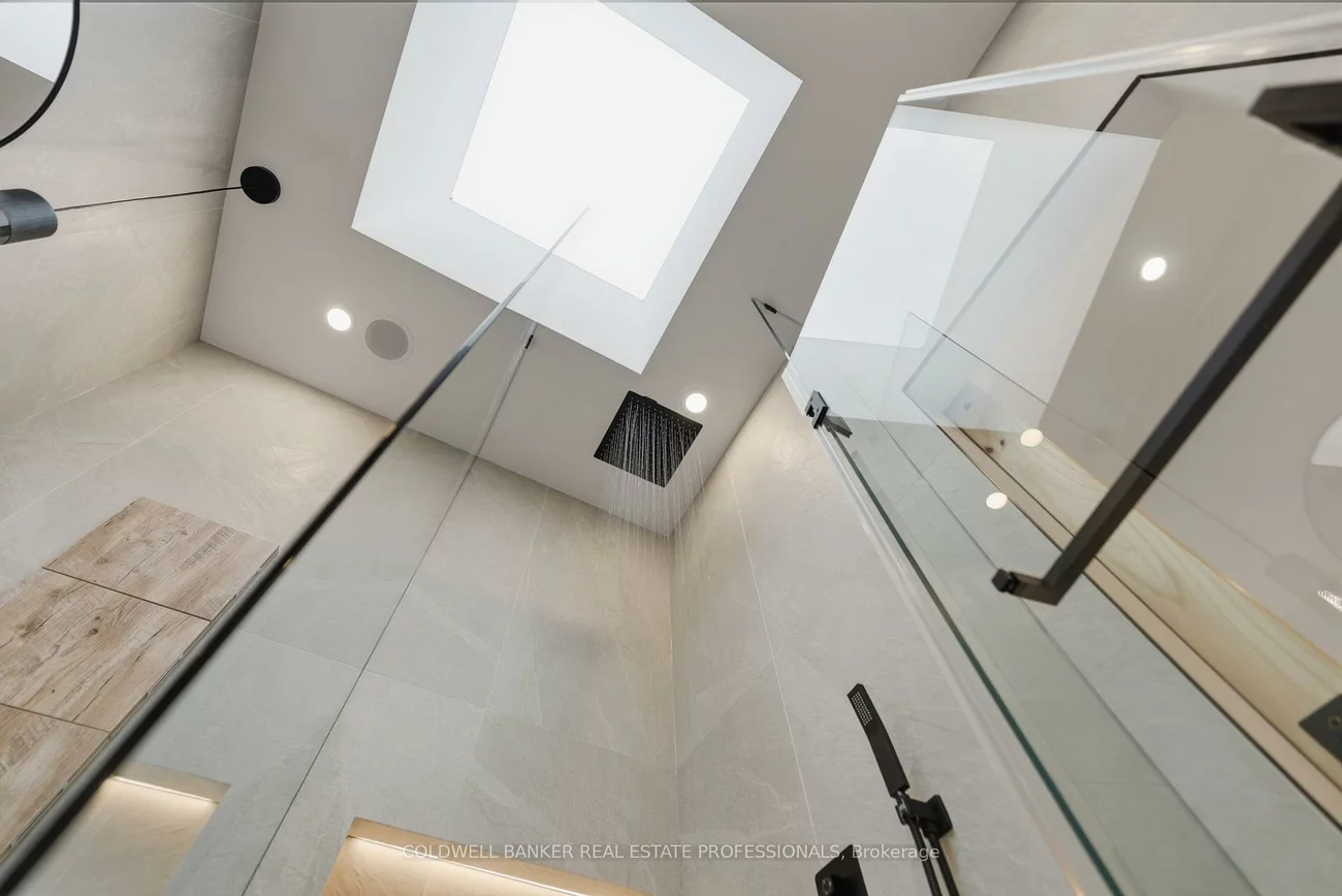 65, Frater, East York, Toronto