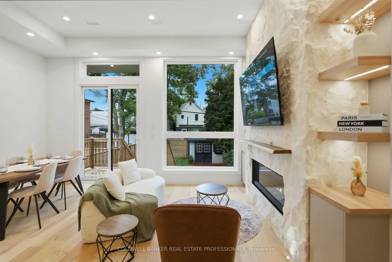 65, Frater, East York, Toronto