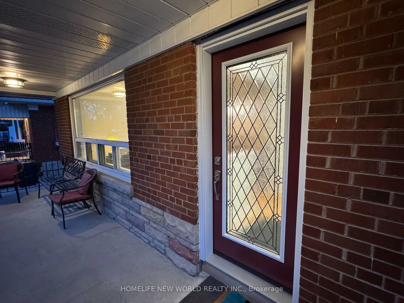 61, Gilroy, Dorset Park, Toronto