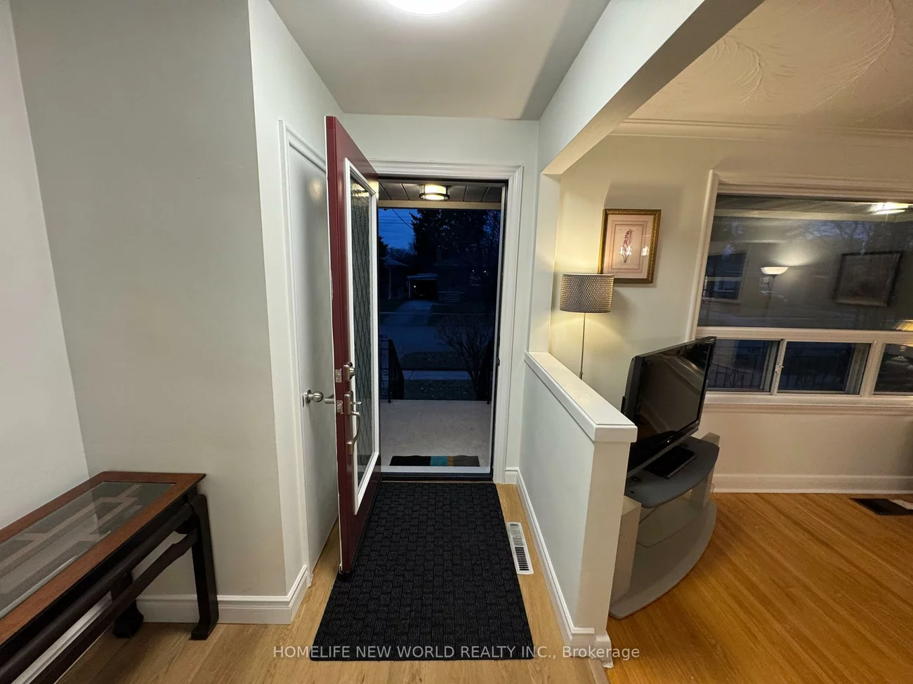 61, Gilroy, Dorset Park, Toronto