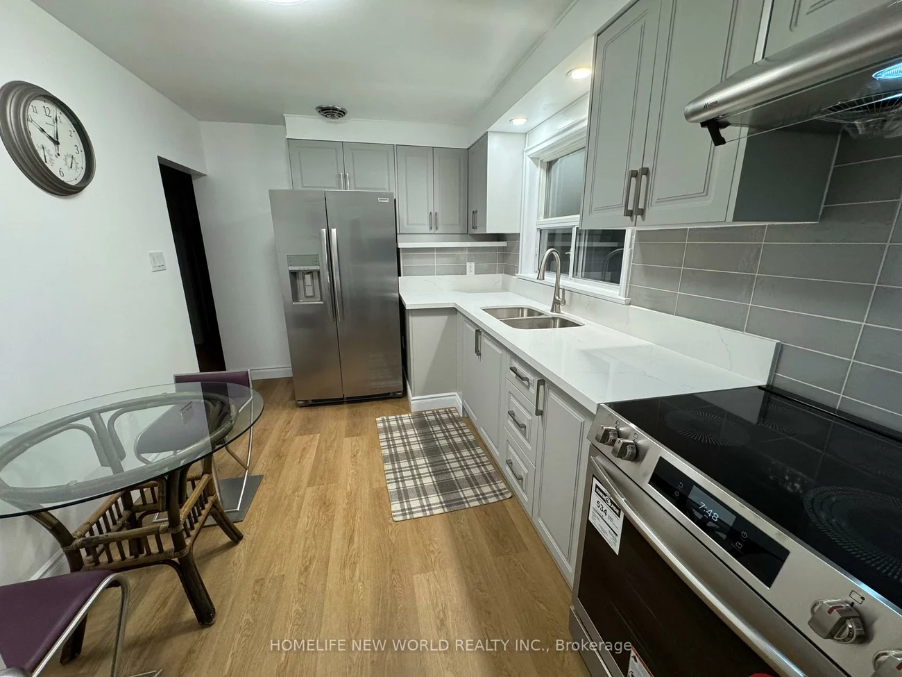 61, Gilroy, Dorset Park, Toronto