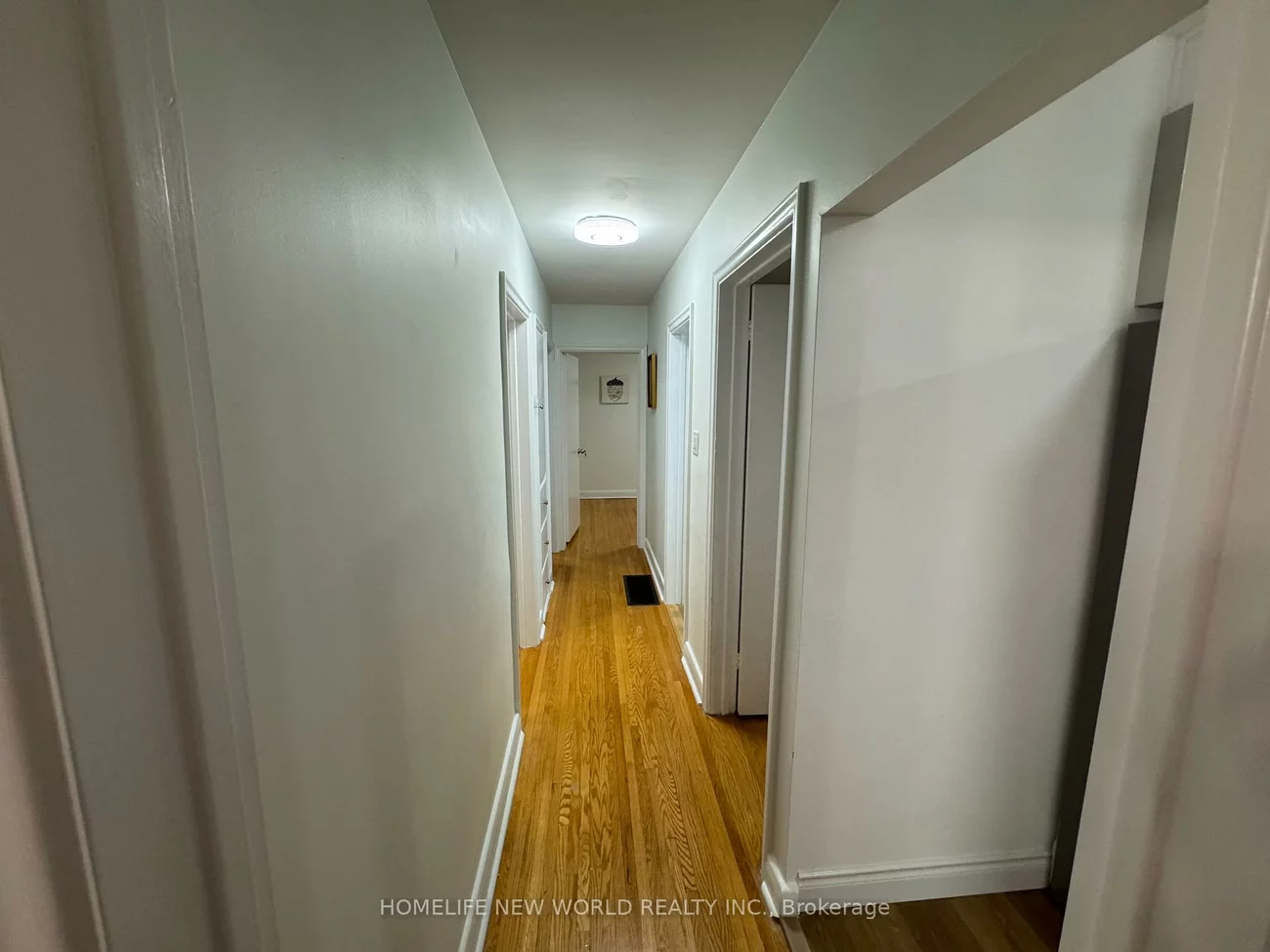 61, Gilroy, Dorset Park, Toronto