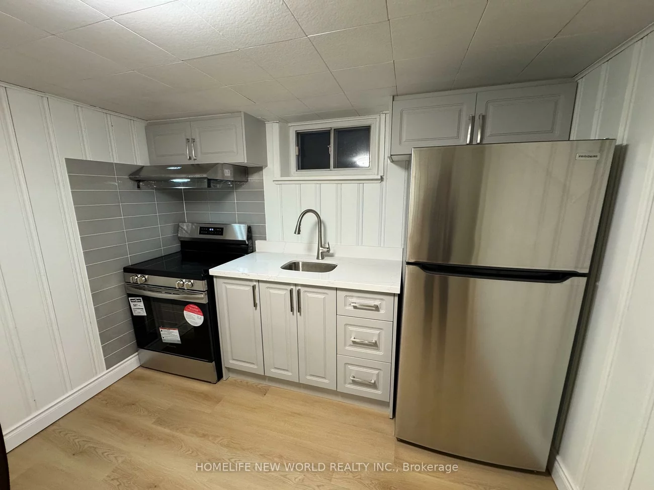 61, Gilroy, Dorset Park, Toronto