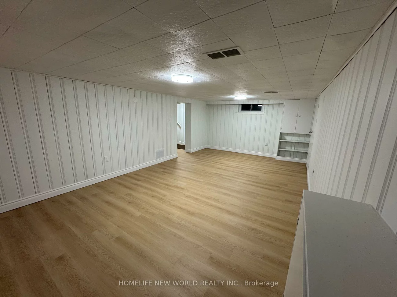 61, Gilroy, Dorset Park, Toronto