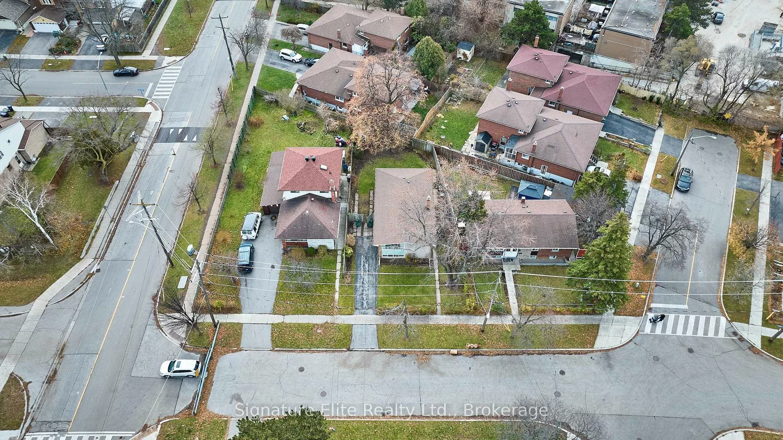 49, Savarin, Eglinton East, Toronto