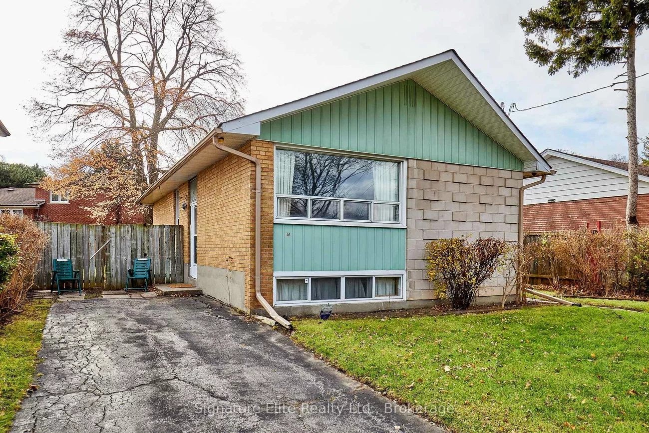 49, Savarin, Eglinton East, Toronto