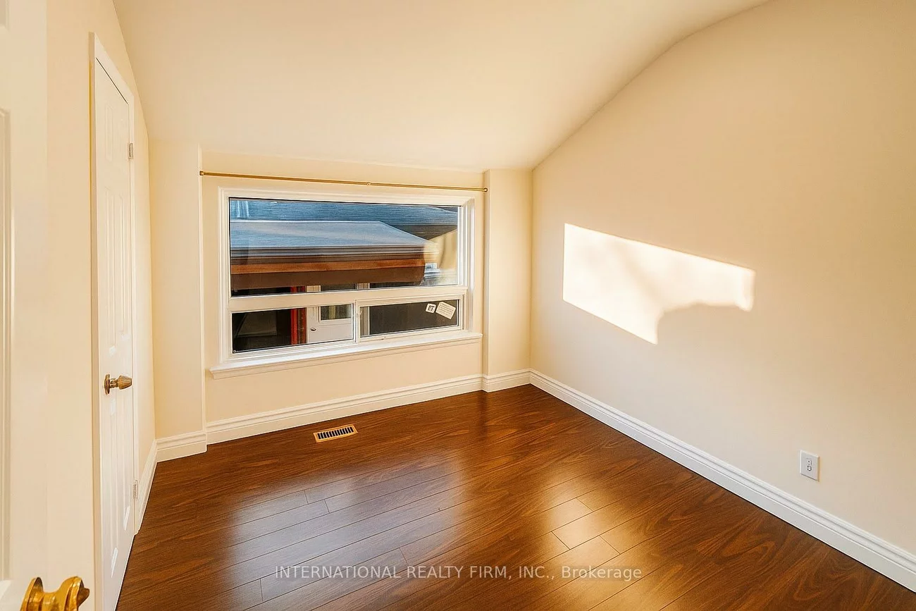 9, Benshire, Woburn, Toronto