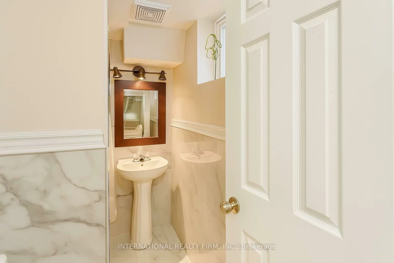 9, Benshire, Woburn, Toronto