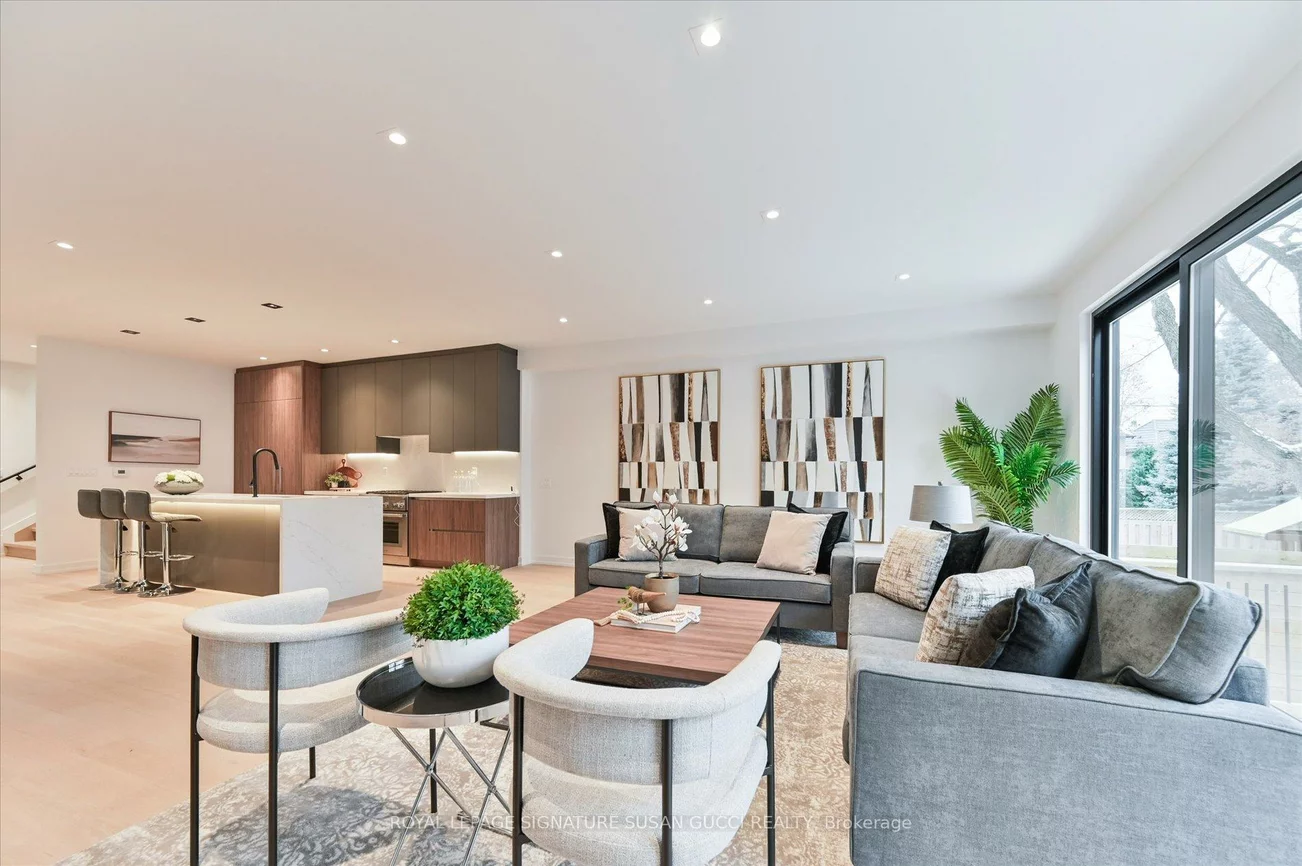 44, Doris, O'Connor-Parkview, Toronto