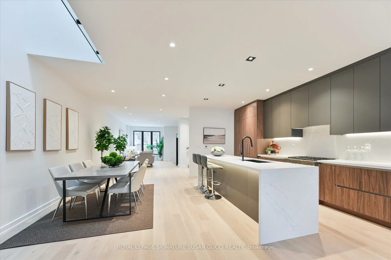 44, Doris, O'Connor-Parkview, Toronto