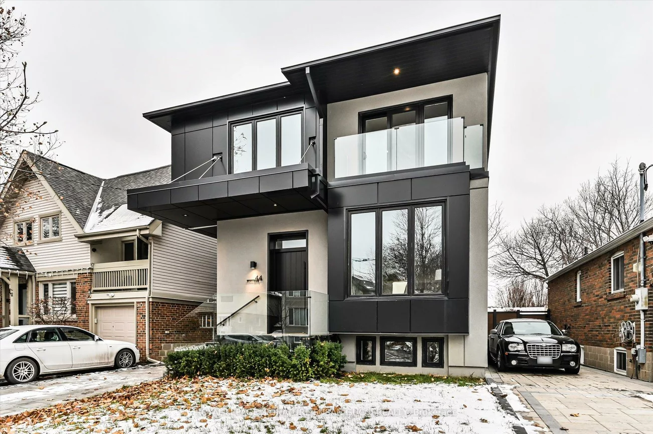 44, Doris, O'Connor-Parkview, Toronto