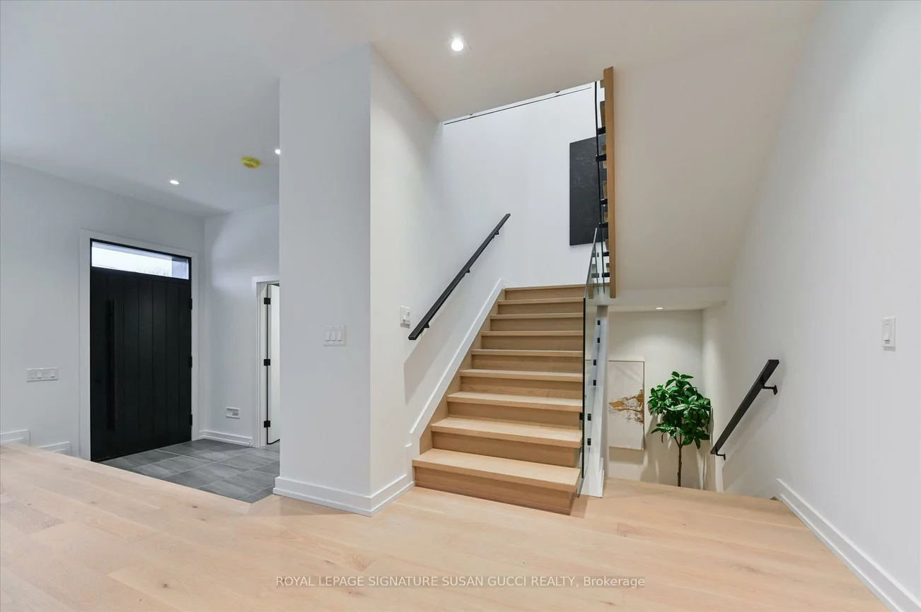 44, Doris, O'Connor-Parkview, Toronto