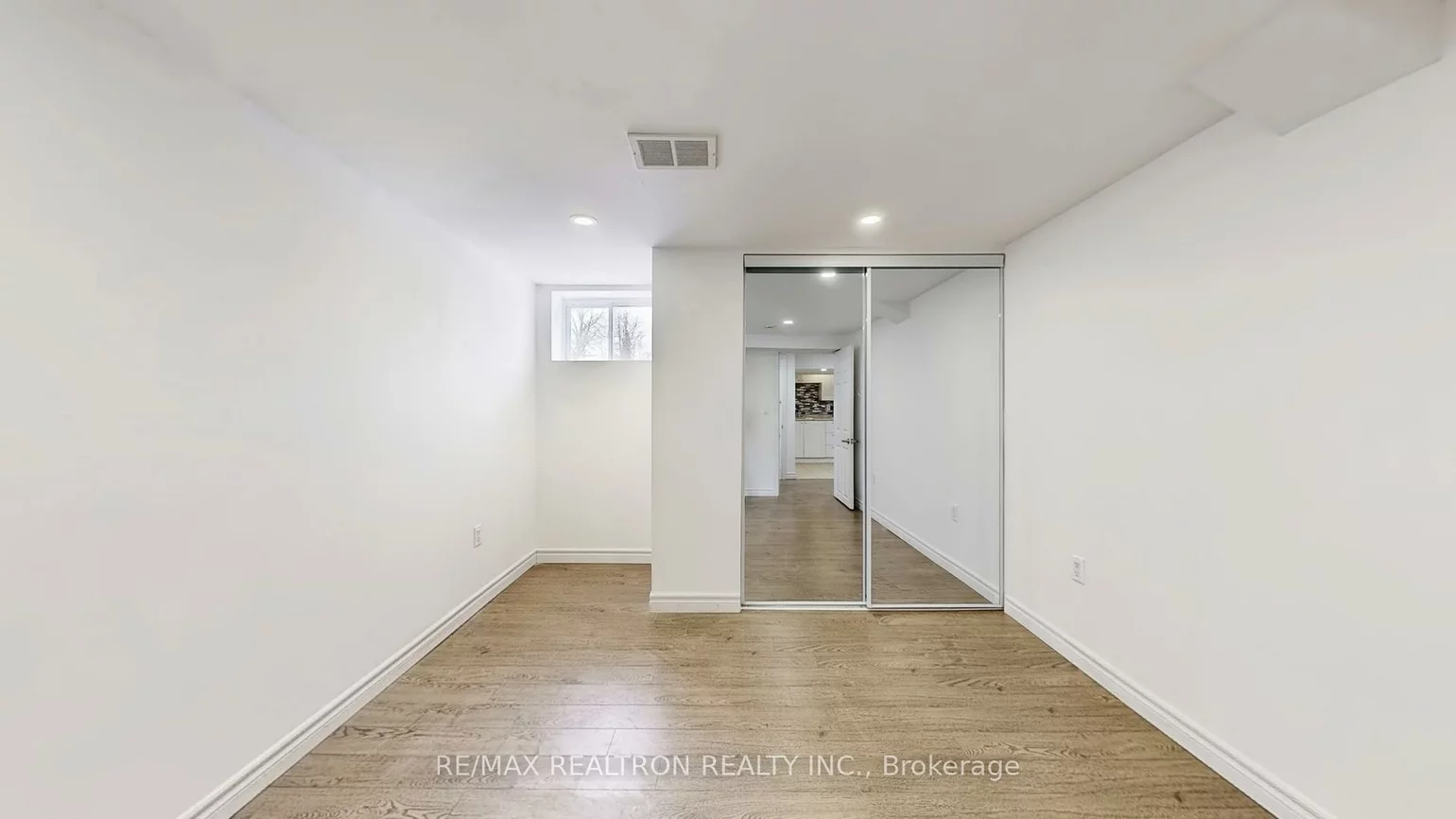 8, Stephenfrank, Bendale, Toronto