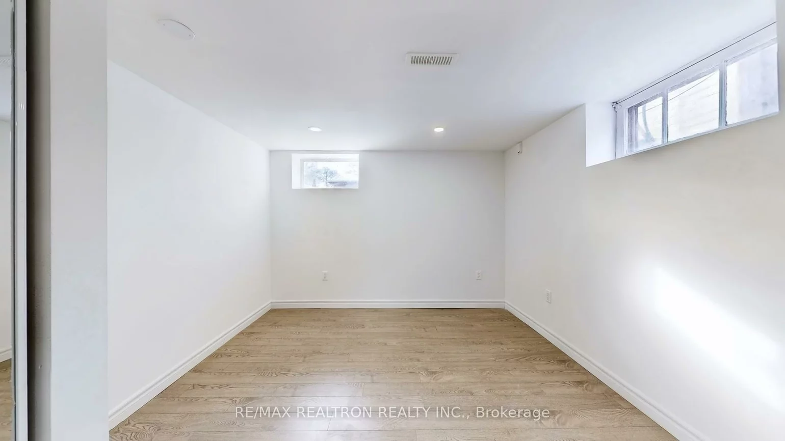 8, Stephenfrank, Bendale, Toronto