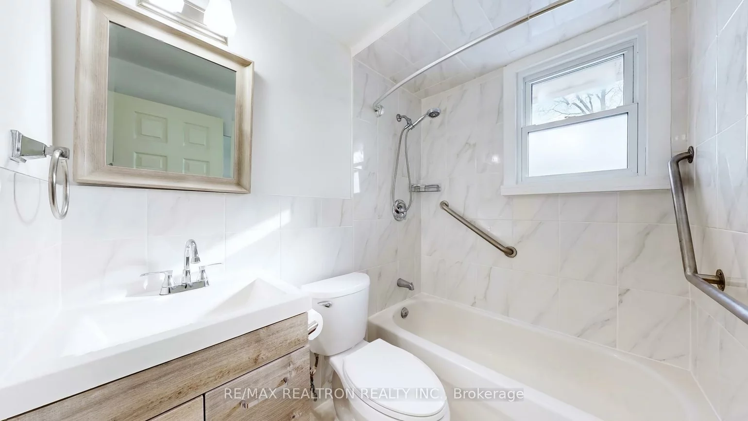 8, Stephenfrank, Bendale, Toronto