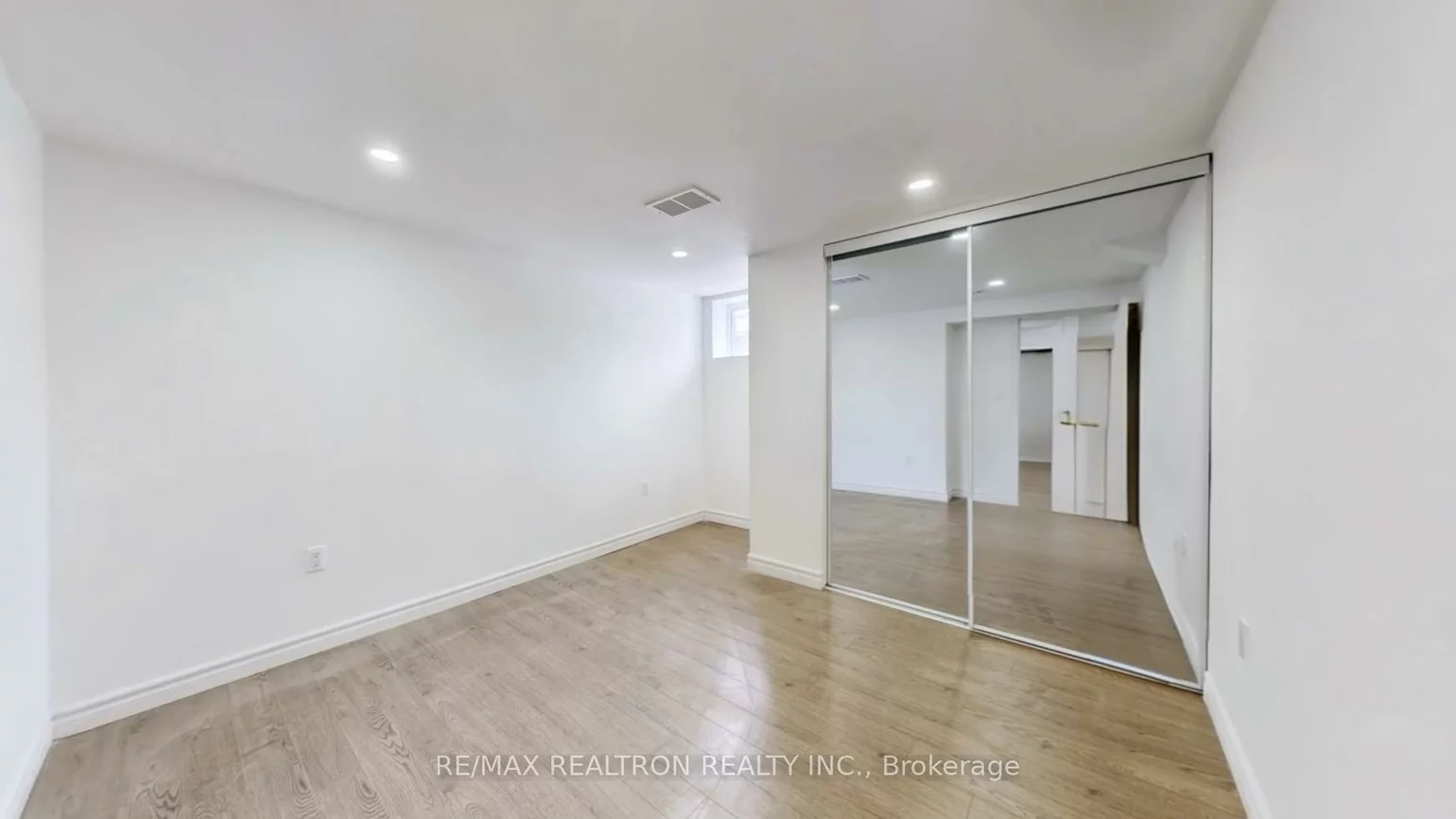 8, Stephenfrank, Bendale, Toronto