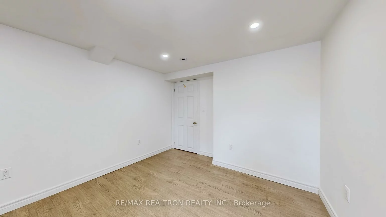 8, Stephenfrank, Bendale, Toronto