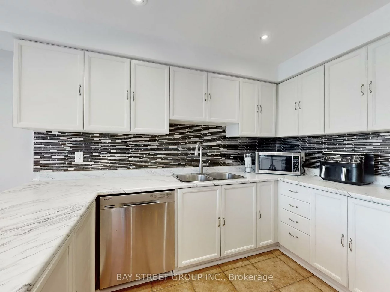 50, Greybeaver, Rouge E10, Toronto