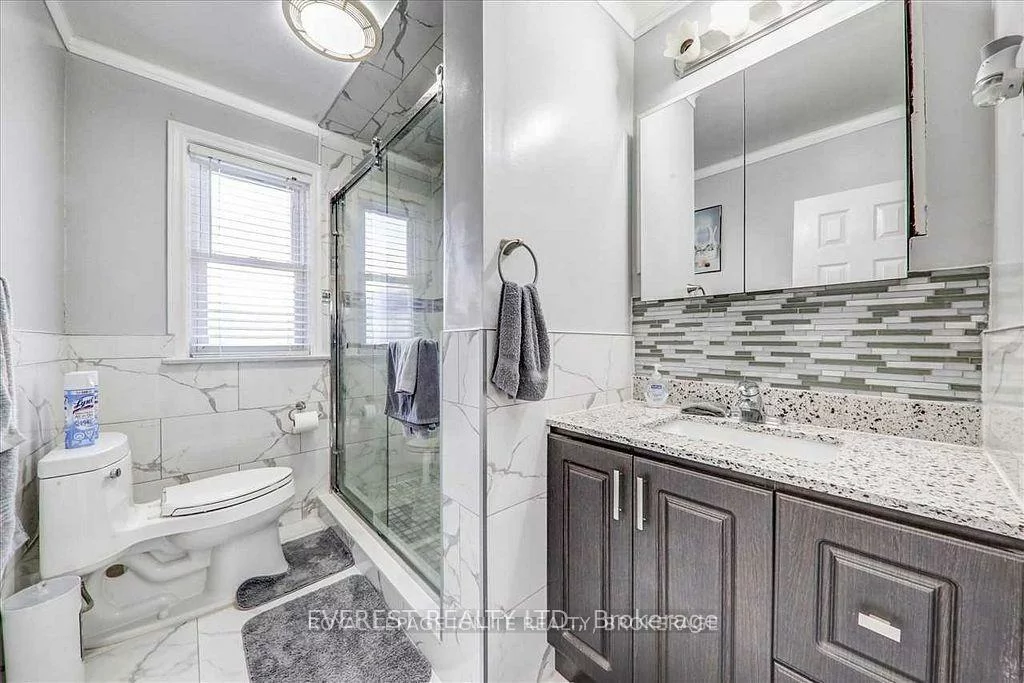 9, Benlight, Woburn, Toronto