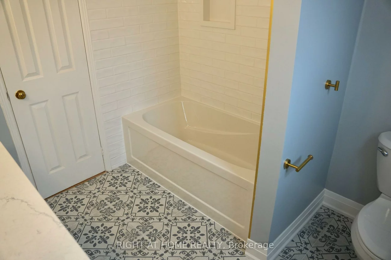 3700, Ellesmere, Highland Creek, Toronto