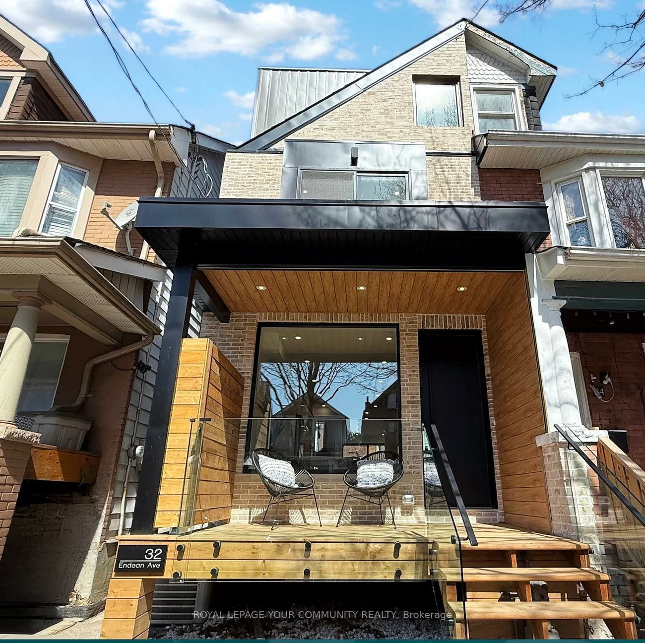 32, Endean, South Riverdale, Toronto