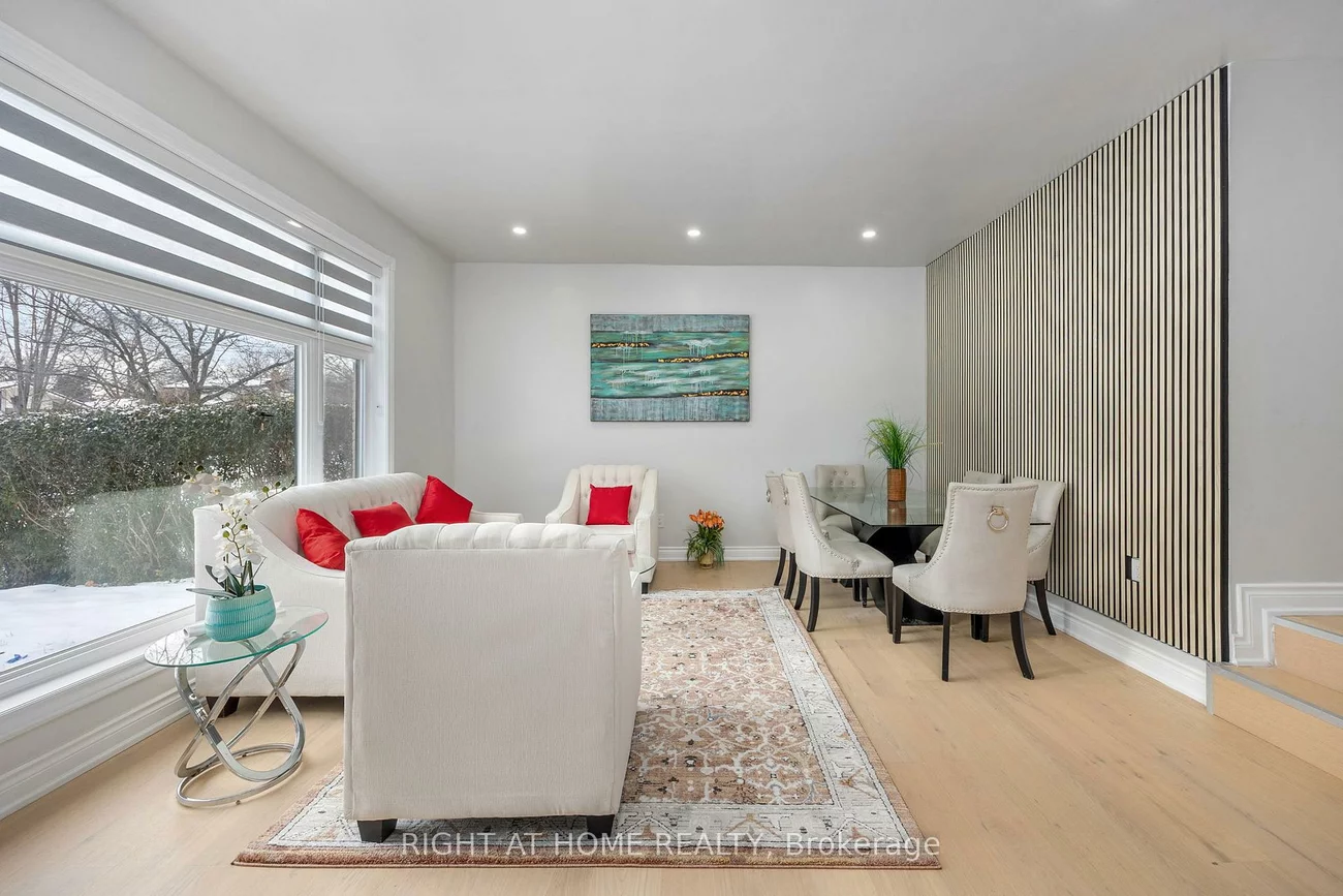 53, Gaiety, Woburn, Toronto