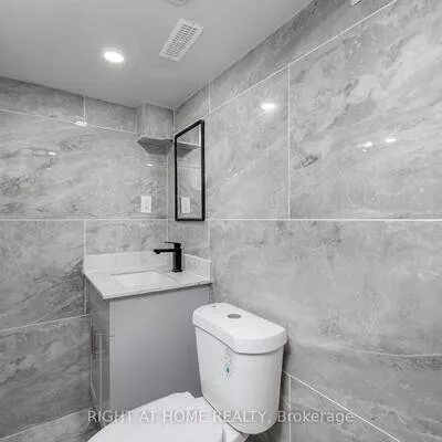 53, Gaiety, Woburn, Toronto