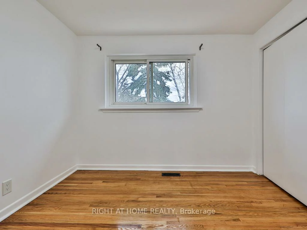 9, Allister, Cliffcrest, Toronto