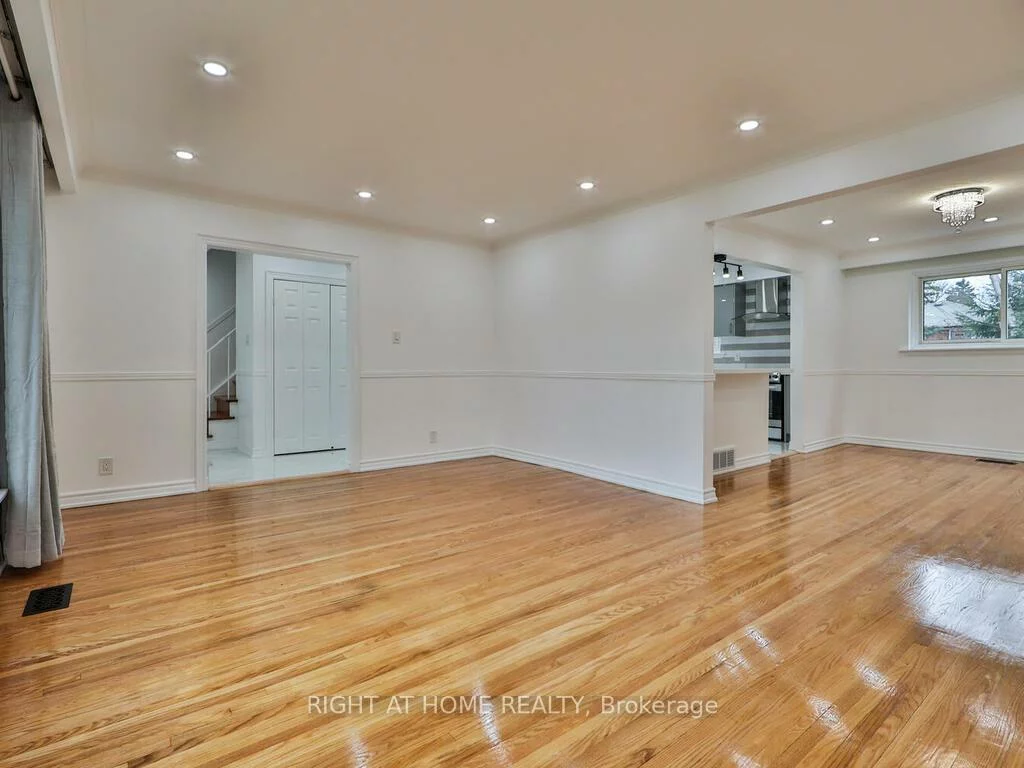 9, Allister, Cliffcrest, Toronto