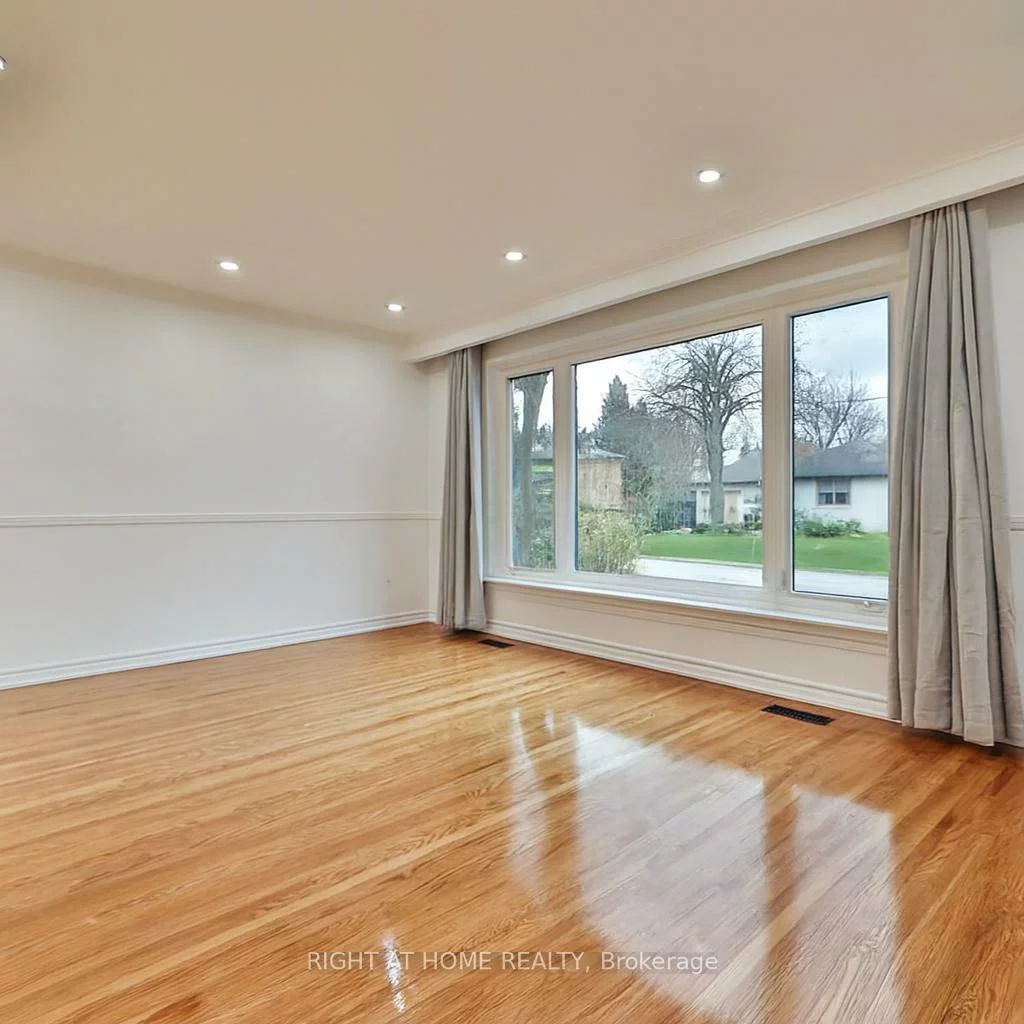 9, Allister, Cliffcrest, Toronto