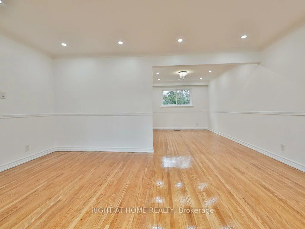 9, Allister, Cliffcrest, Toronto