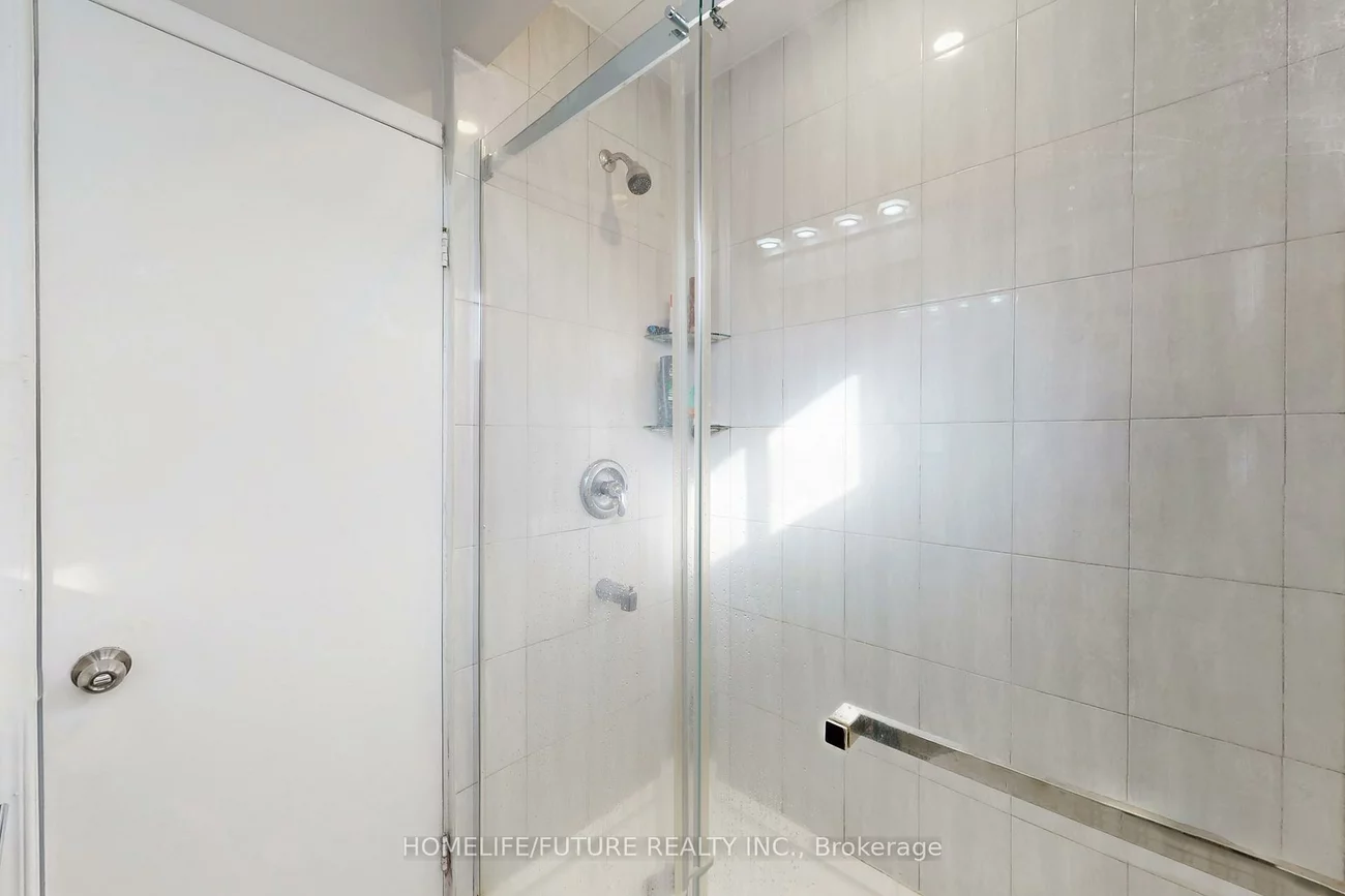 17, Medway, Bendale, Toronto