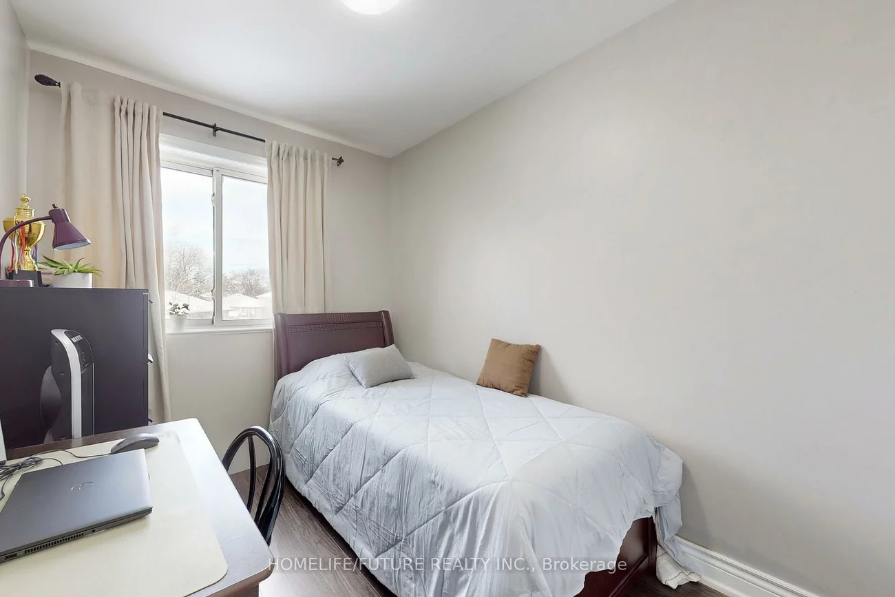 17, Medway, Bendale, Toronto