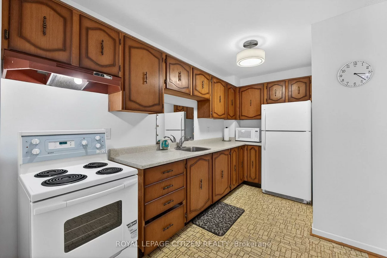 54, Camberley, Malvern, Toronto