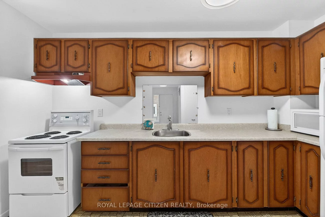 54, Camberley, Malvern, Toronto