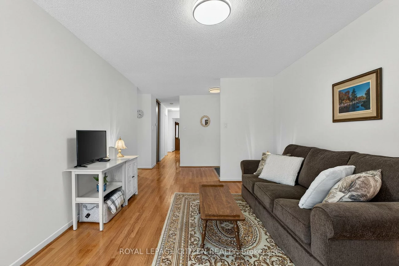 54, Camberley, Malvern, Toronto