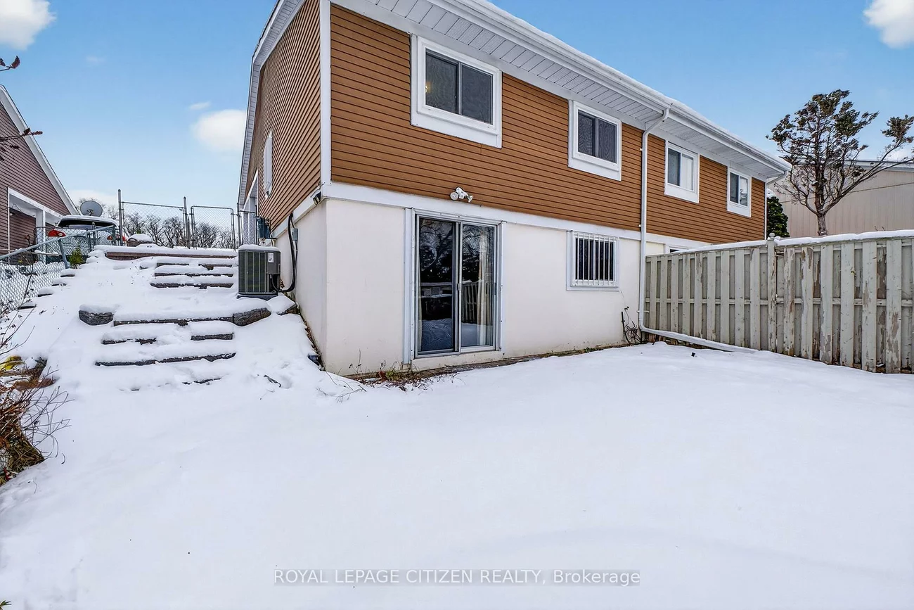 54, Camberley, Malvern, Toronto