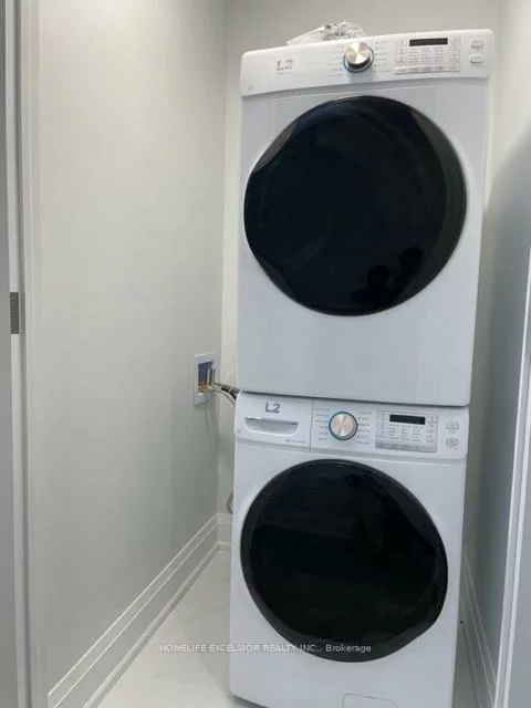 57, Phillip, Birchcliffe-Cliffside, Toronto