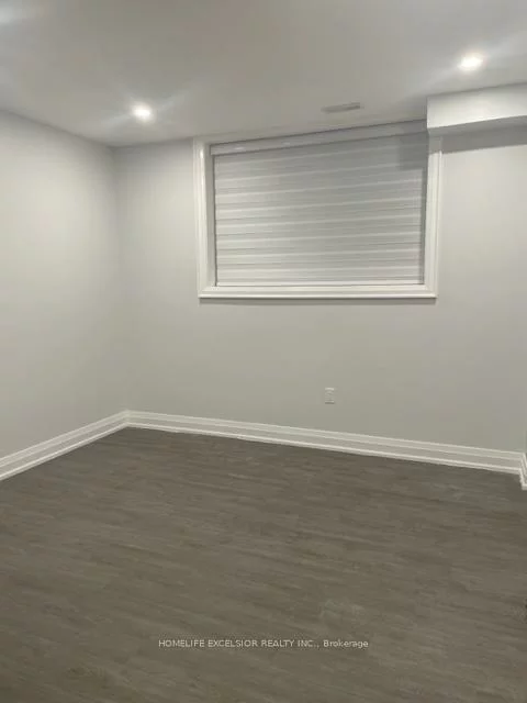 57, Phillip, Birchcliffe-Cliffside, Toronto