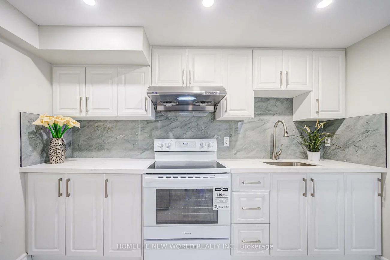 29, Puma, L'Amoreaux, Toronto