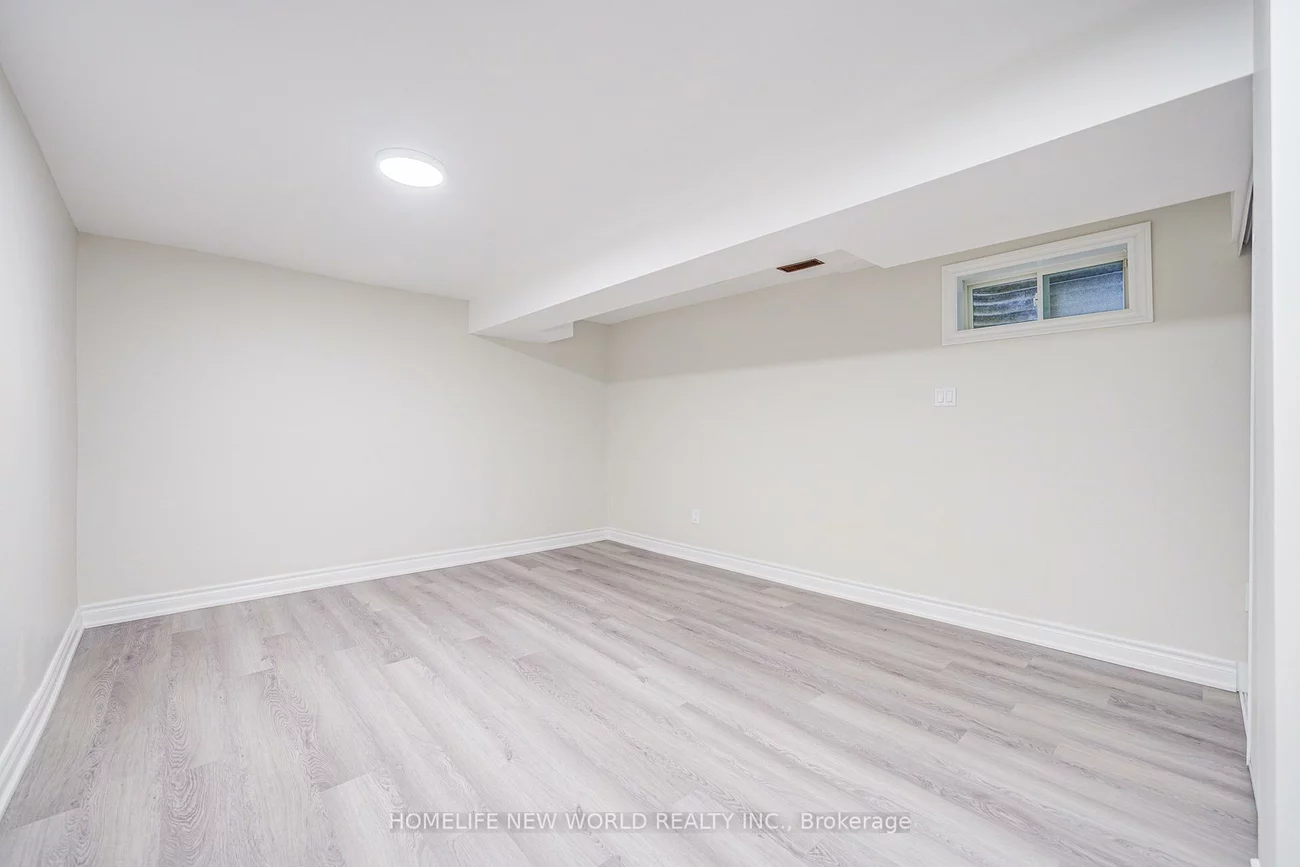 29, Puma, L'Amoreaux, Toronto