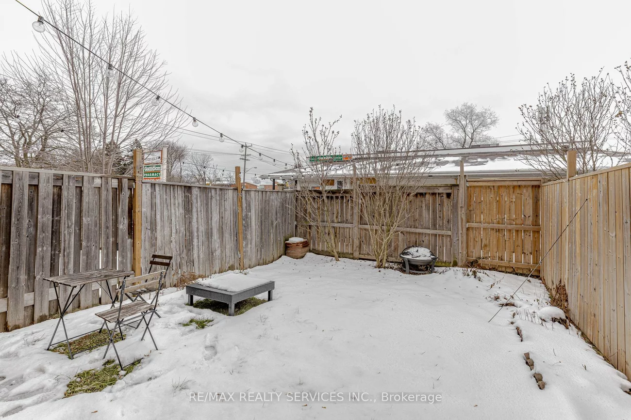 47, Curran Hall, Morningside, Toronto