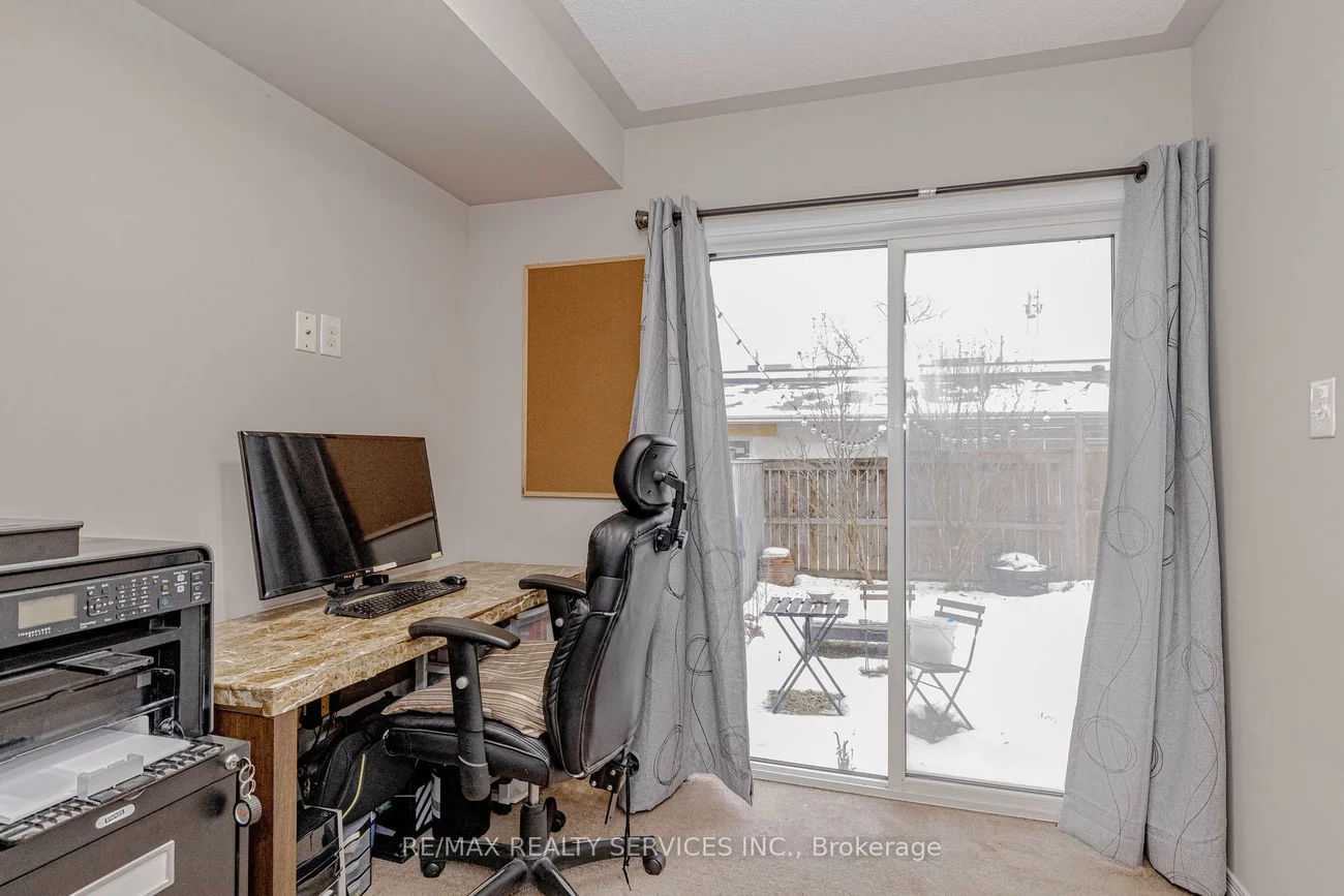 47, Curran Hall, Morningside, Toronto