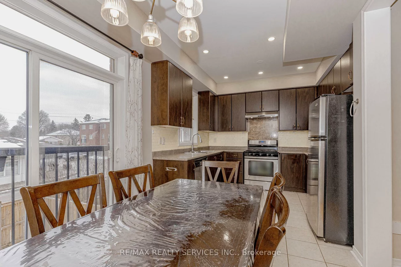 47, Curran Hall, Morningside, Toronto