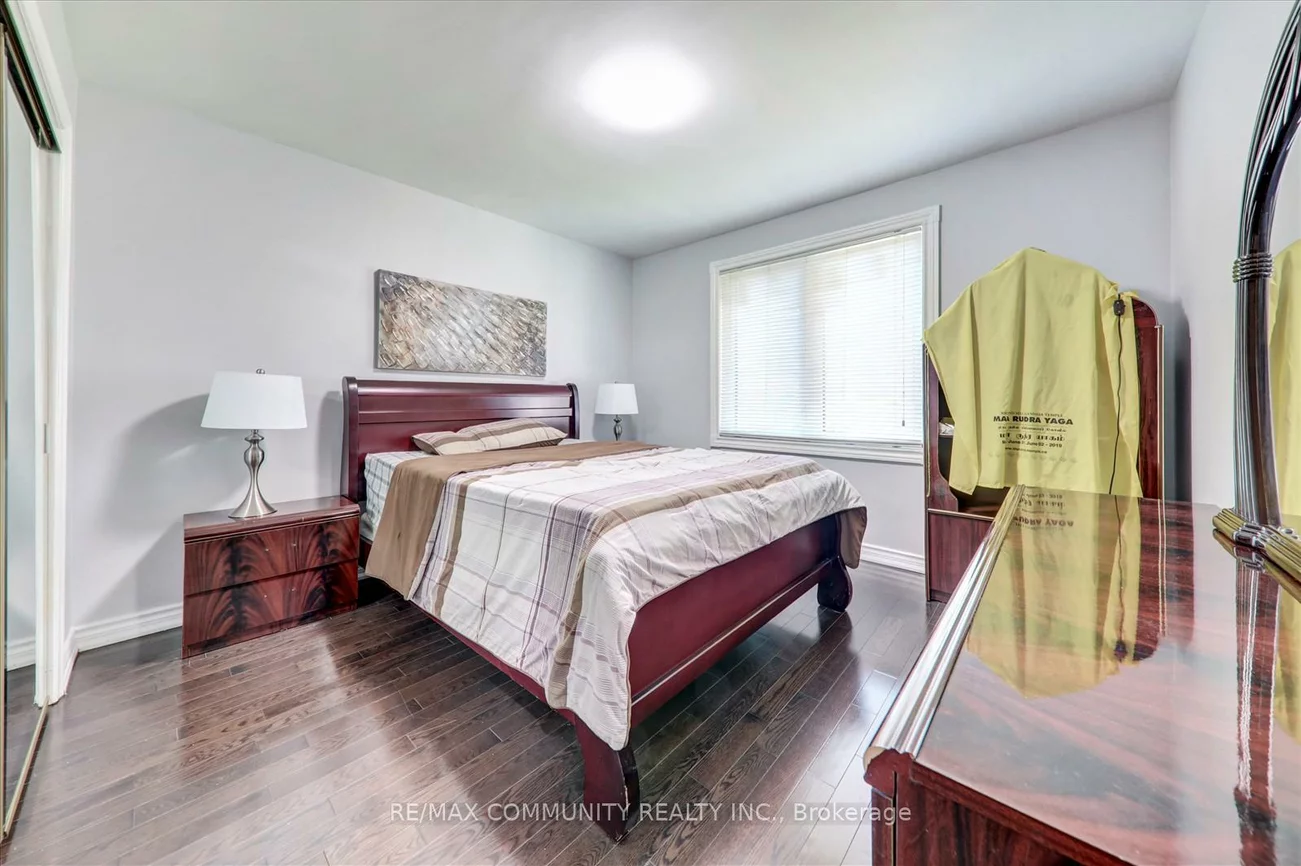 6, Barlow, Woburn, Toronto