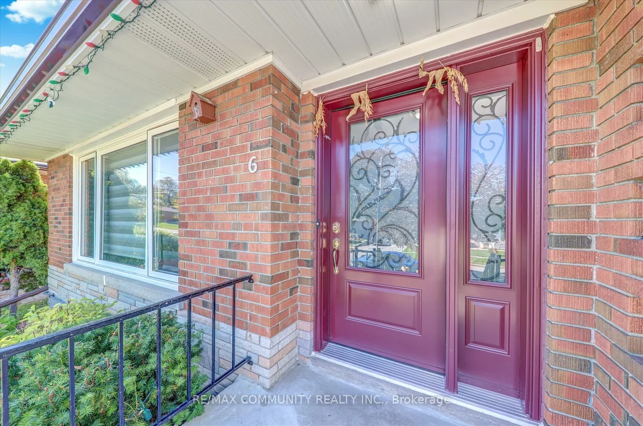 6, Barlow, Woburn, Toronto