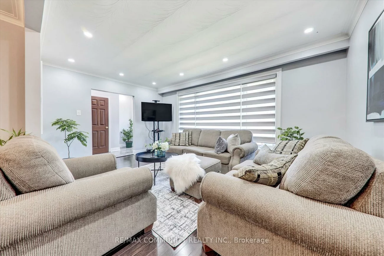 6, Barlow, Woburn, Toronto