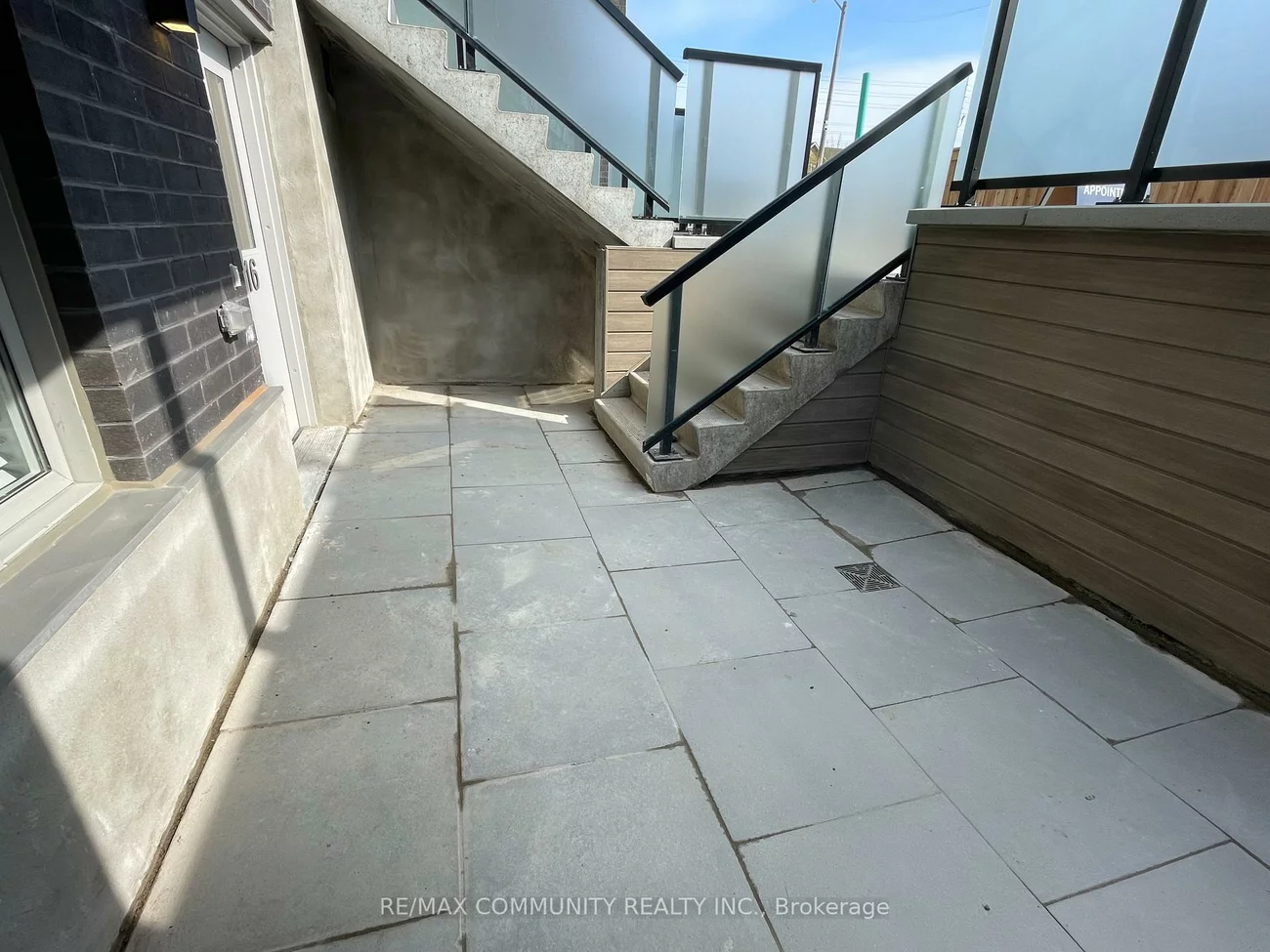 6, Barlow, Woburn, Toronto