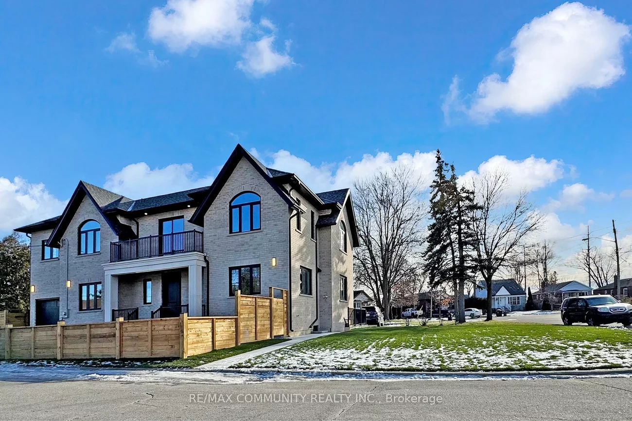 122, Marble Arch, Wexford-Maryvale, Toronto