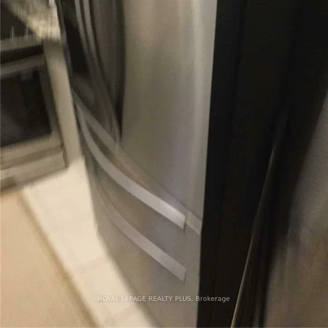 36, Eli Shackleton, West Hill, Toronto